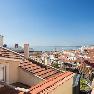 Breathe, Feel And Live Alfama Lisbon